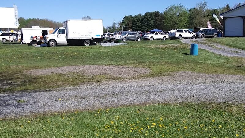 Andover Flea Market - Andover, OH