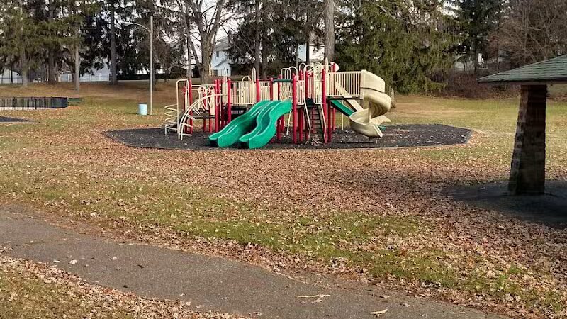 Edgewood Park - Barberton, OH