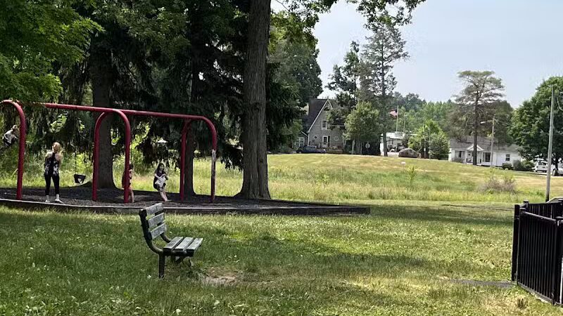 Edgewood Park - Barberton, OH