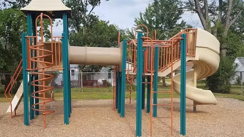 Taft Park - Bedford, OH