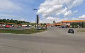 Dog Park at Love's Travel Stops - Bellville, OH