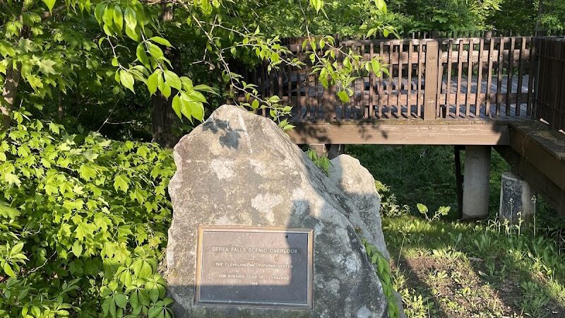Berea Falls Scenic Overlook- Barret Overlook - Berea, OH