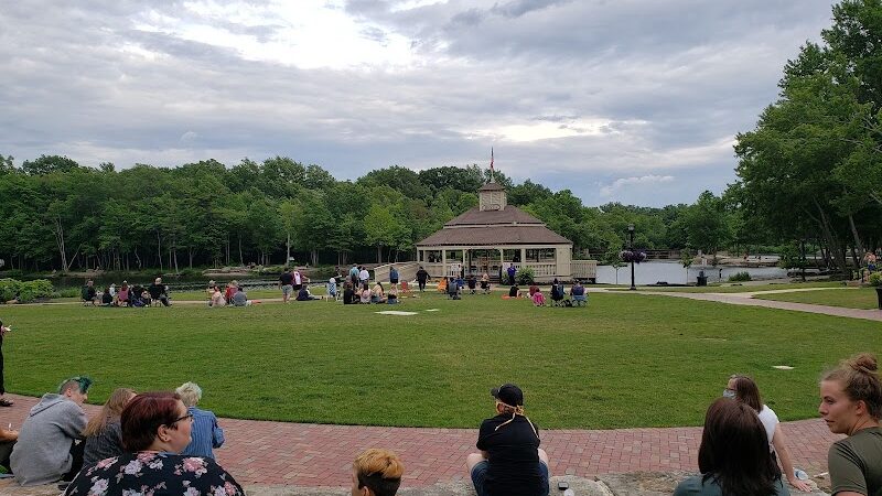 Coe Lake Gazebo - Berea, OH