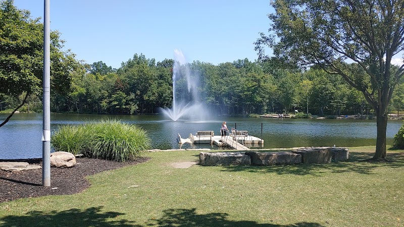 Coe Lake Park - Berea, OH