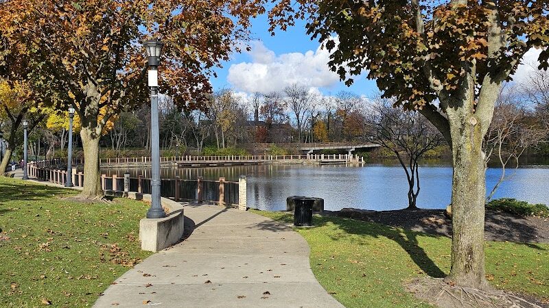 Coe Lake Park - Berea, OH