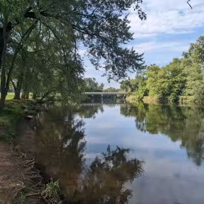 River Community Park / Tuscarawas river water trail access ( river mile 71.8 ) - Bolivar, OH