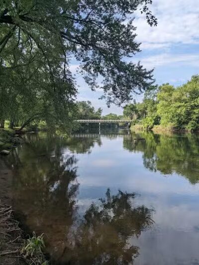 River Community Park / Tuscarawas river water trail access ( river mile 71.8 ) - Bolivar, OH