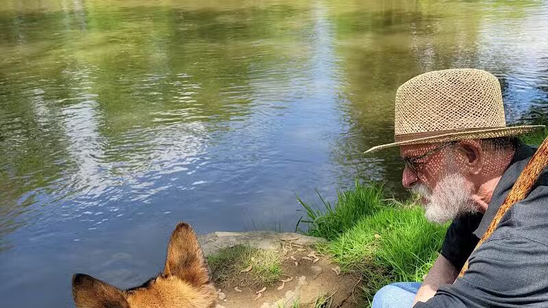 River Community Park / Tuscarawas river water trail access ( river mile 71.8 ) - Bolivar, OH