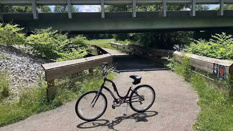 River Community Park / Tuscarawas river water trail access ( river mile 71.8 ) - Bolivar, OH