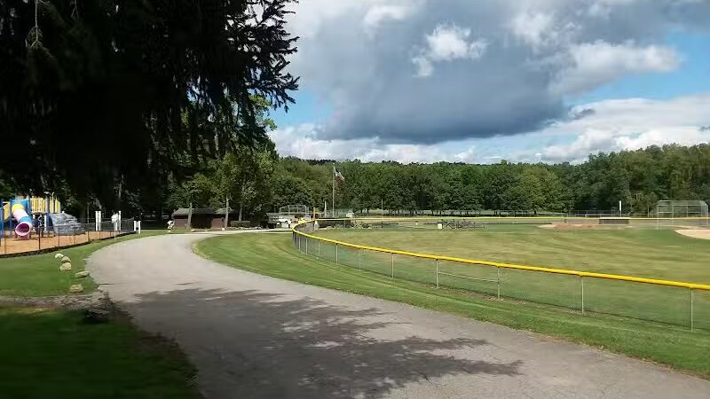 Brookfield Community Park - Brookfield Township, OH