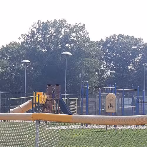 Brooklyn Heights Village Park - Brooklyn Heights, OH
