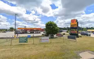 Dog Park at Love's Travel Stops - Burbank, OH