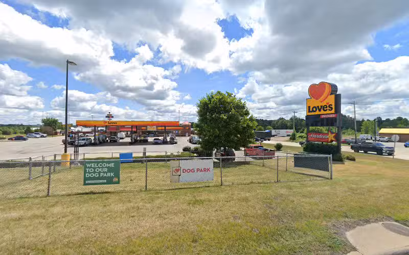 Dog Park at Love's Travel Stops - Burbank, OH