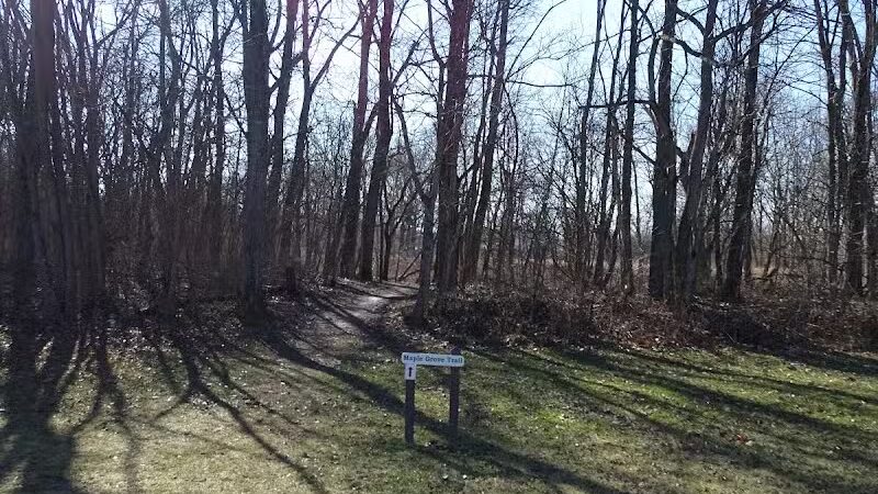 Maple Grove Prairie & Dog Play Area - Chillicothe, OH