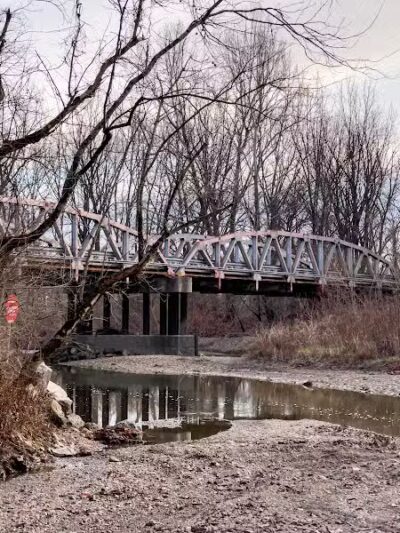 Maple Grove Prairie & Dog Play Area - Chillicothe, OH