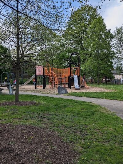 Seasongood Square - Cincinnati, OH