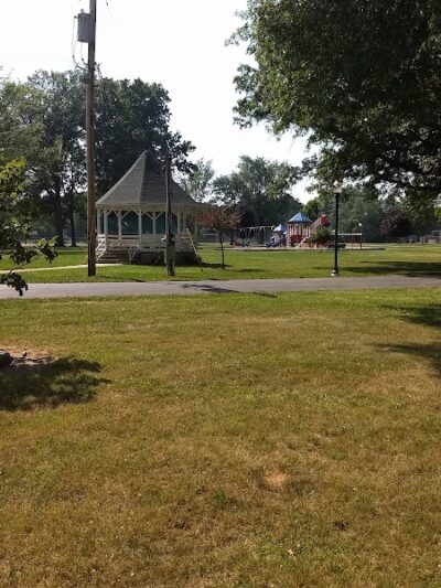 Columbia Station Park Pavillions - Columbia Station, OH