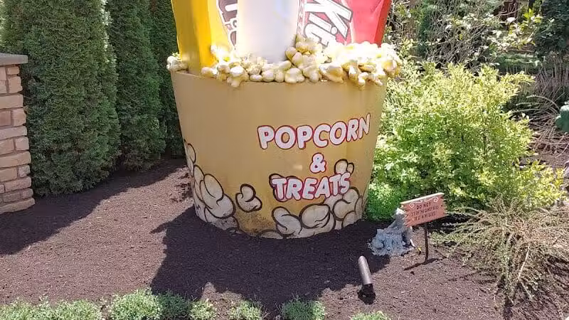Hippley Gardens - Columbiana, OH