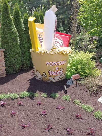 Hippley Gardens - Columbiana, OH