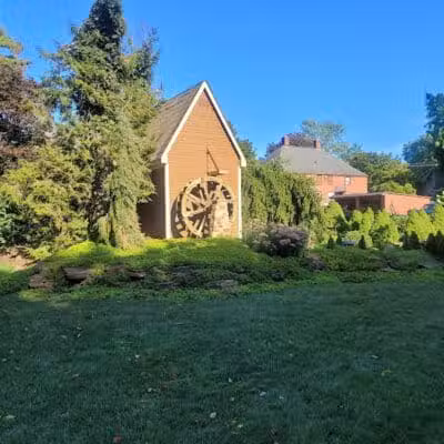 Hippley Gardens - Columbiana, OH
