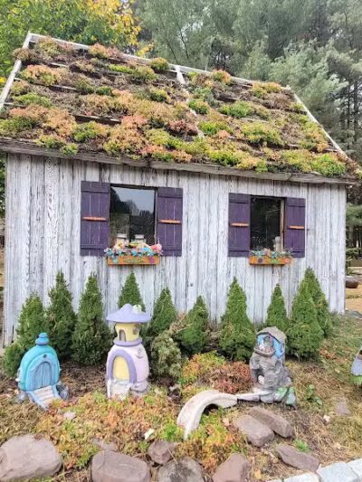 Hippley Gardens - Columbiana, OH