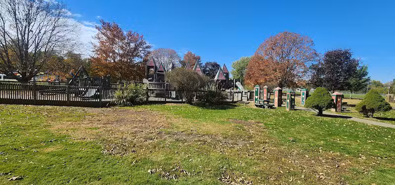 Lake Park Aquatic Center - Coshocton, OH