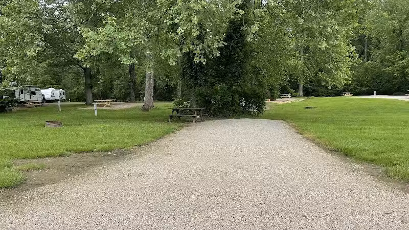 Lake Park Campground - Coshocton, OH