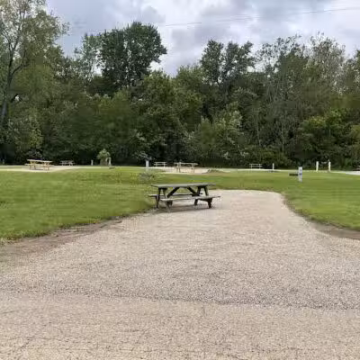 Lake Park Campground - Coshocton, OH
