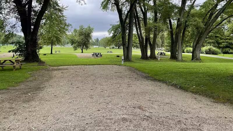 Lake Park Campground - Coshocton, OH
