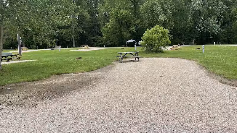 Lake Park Campground - Coshocton, OH