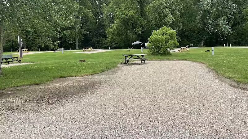 Lake Park Campground - Coshocton, OH