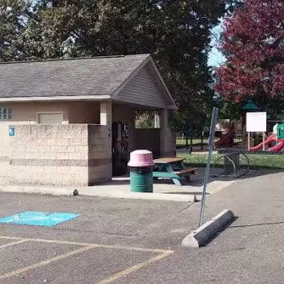 Village Green Park - Dalton, OH