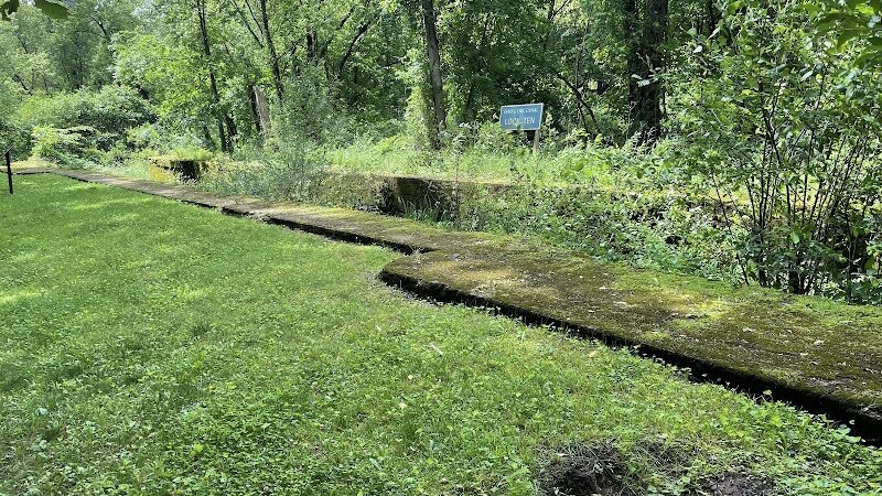 Canal Lands Trailhead Parking - Dover, OH