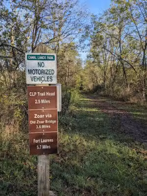 Towpath Trailhead SR800 - Dover, OH