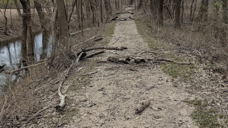 Towpath Trailhead SR800 - Dover, OH
