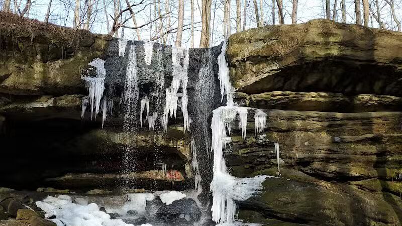 Dundee Falls Trailhead - Dundee, OH