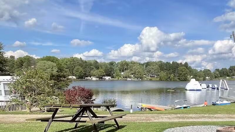 Fireside Lake Campground - East Rochester, OH