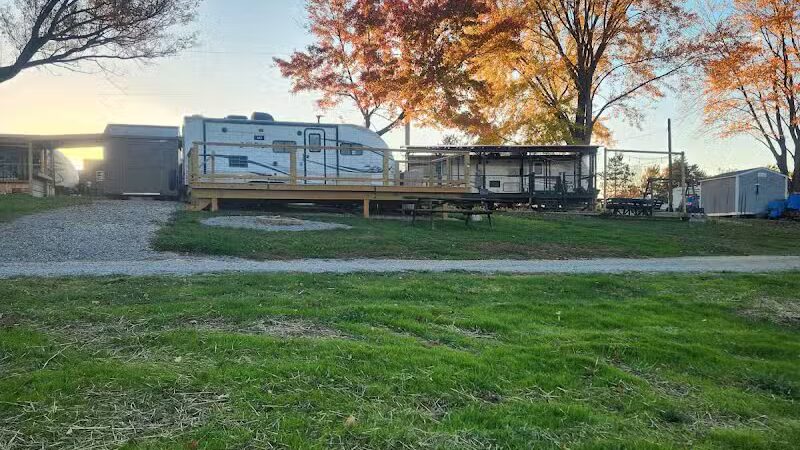 Fireside Lake Campground - East Rochester, OH