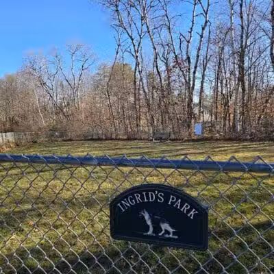 Shaker Field Dog Park - Enfield, NH