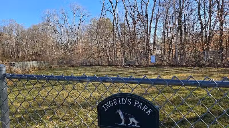 Shaker Field Dog Park - Enfield, NH
