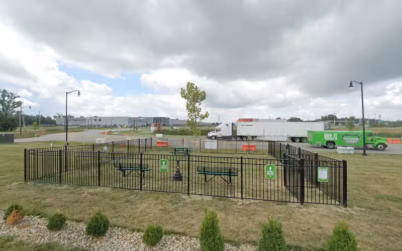 Dog Park at Love's Travel Stops - Etna, OH