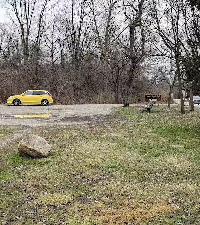 Hoover Scenic Trail Parking Lot - Galena, OH