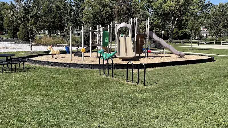 Grand River Village Merrick Hutchinson Memorial Park - Grand River, OH