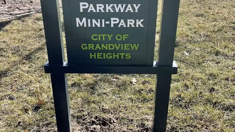 Parkway Mini-Park - Grandview Heights, OH