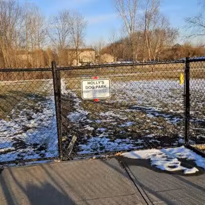 Holly's Dog Park - Hamilton, OH
