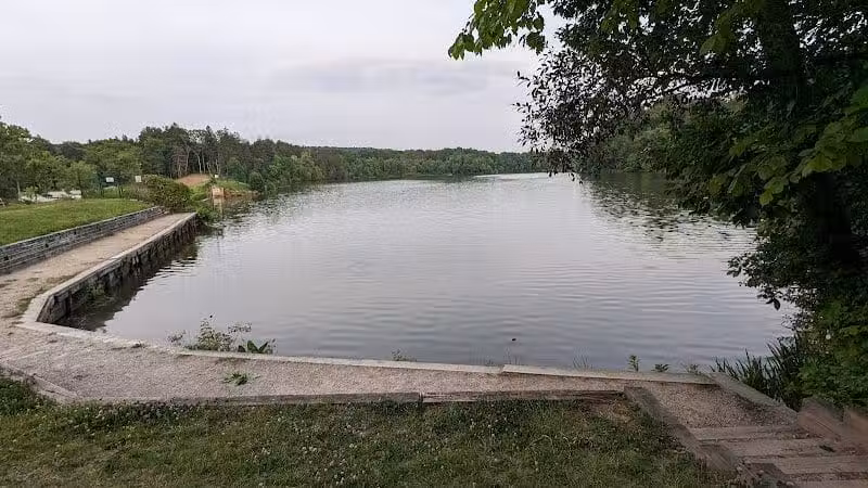 Hinckley Lake Trail Loop - Hinckley, OH