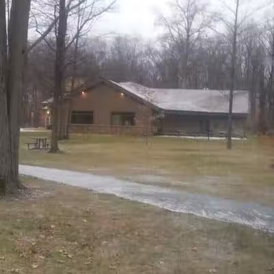 The Lodge at Strawberry Acres Park - Holland, OH