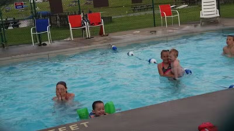 Lazy Dog Camp Resort & Pay Lake - Jackson, OH