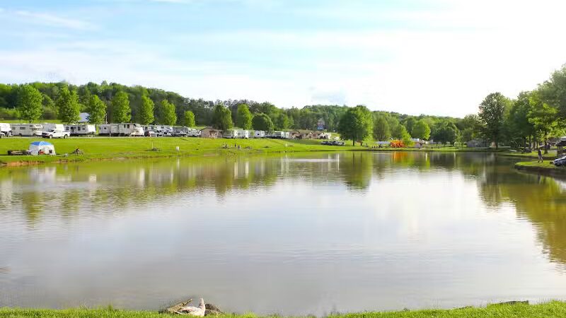 Lazy Dog Camp Resort & Pay Lake - Jackson, OH