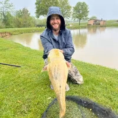 Lazy Dog Camp Resort & Pay Lake - Jackson, OH